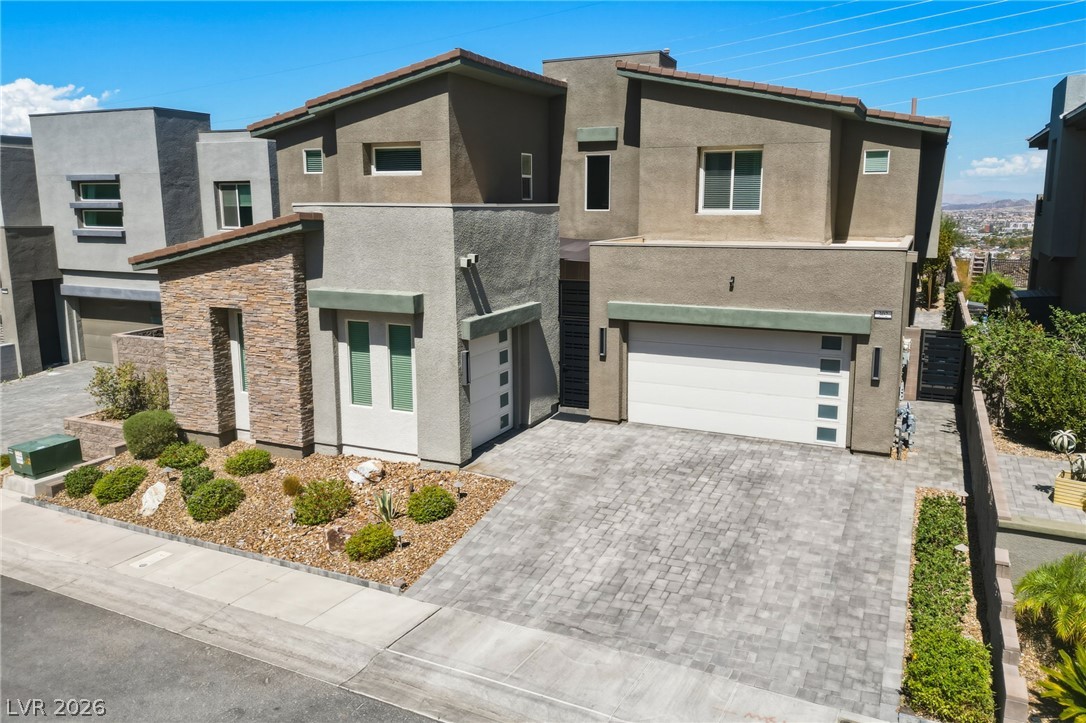 302 Shaded Canyon Drive Property Photo 1