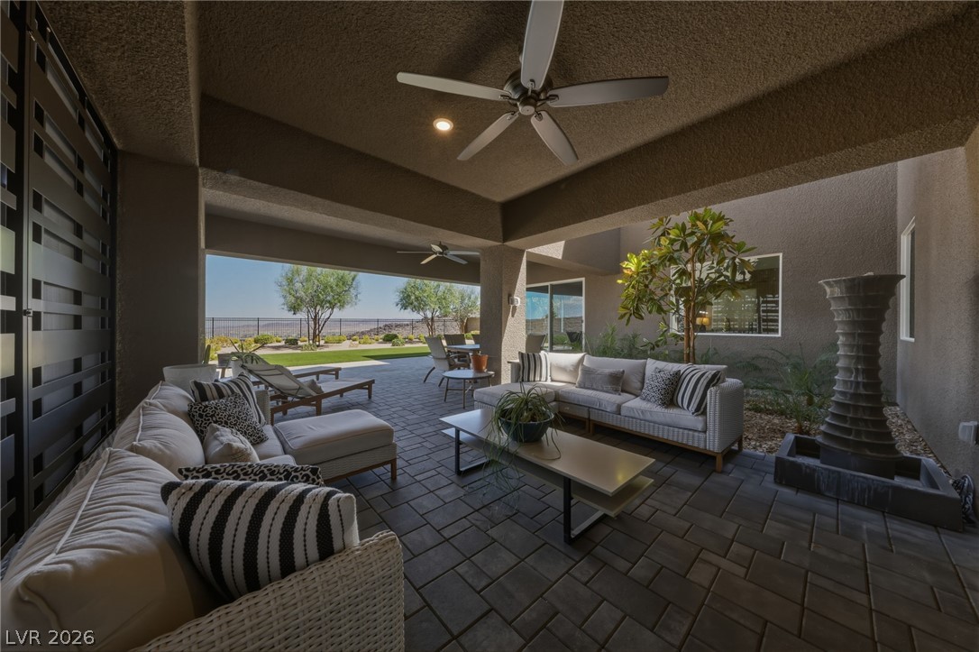 302 Shaded Canyon Drive Property Photo 52