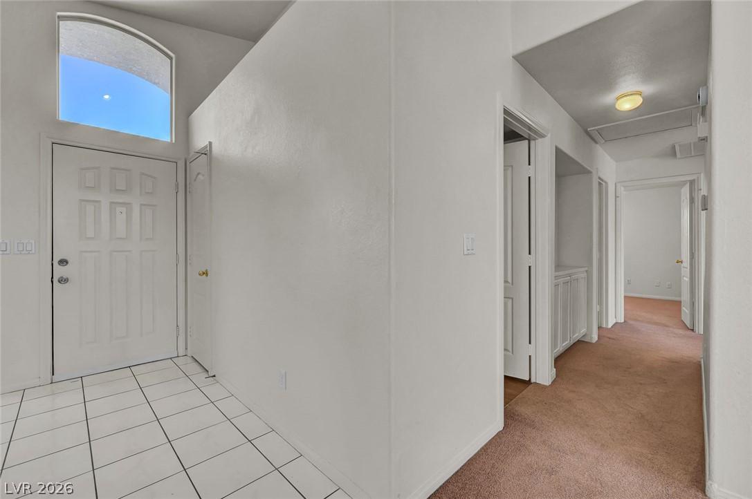 4321 Roaming Breeze Road Property Photo 6