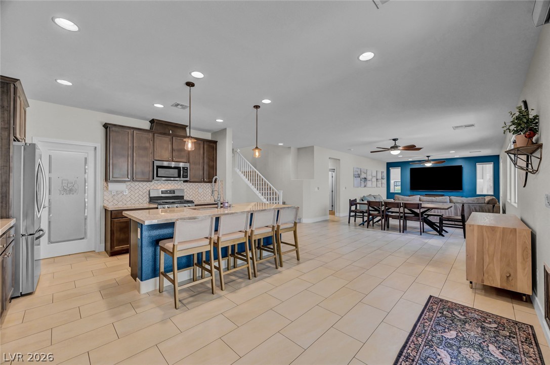 1502 Bryce Canyon Street Property Photo 4