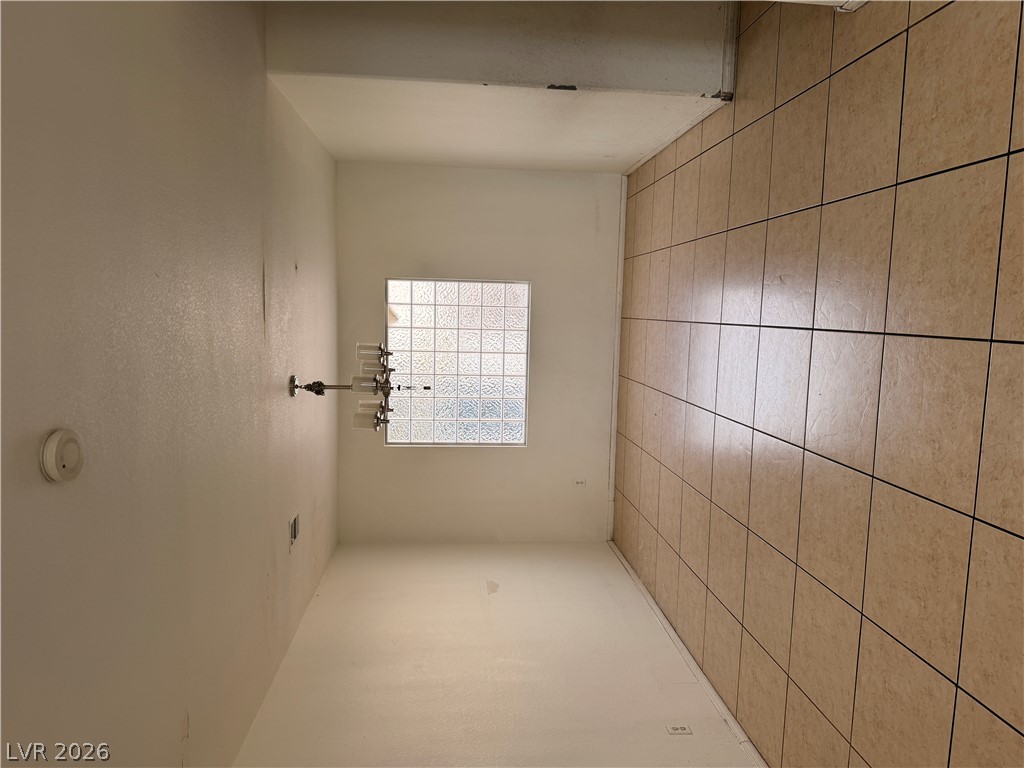 3301 Salmon Creek Drive Property Photo 9