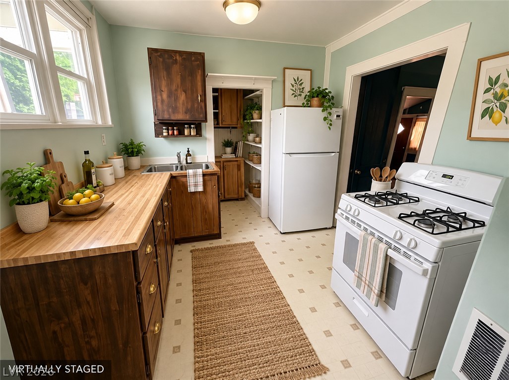 604 Murry Street Property Photo 5