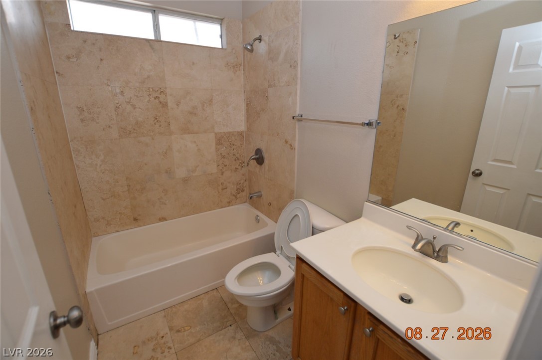 4634 Viareggio Court Property Photo 16