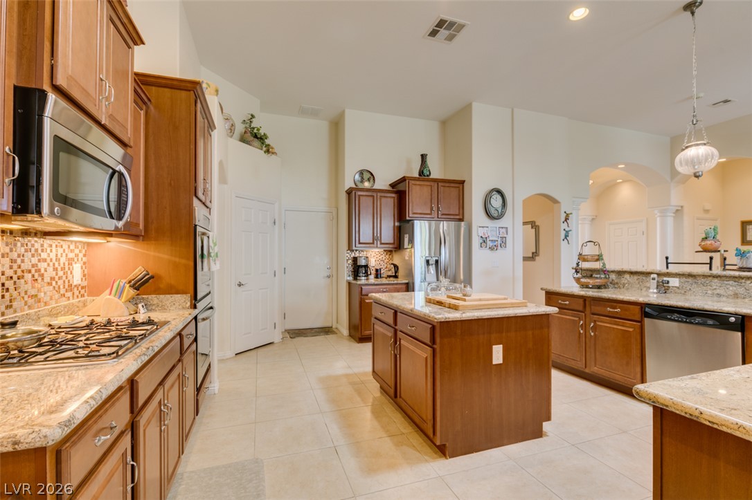 8292 Dutch Harbor Circle Property Photo 11