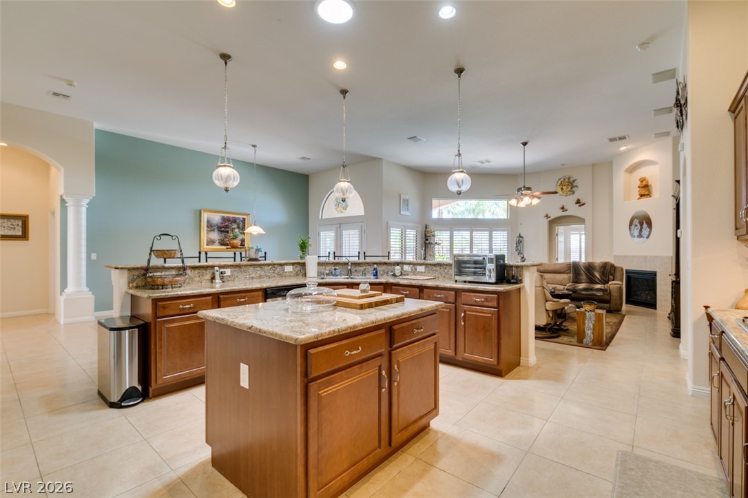 8292 Dutch Harbor Circle Property Photo 13