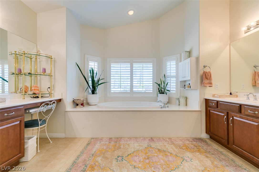 8292 Dutch Harbor Circle Property Photo 22