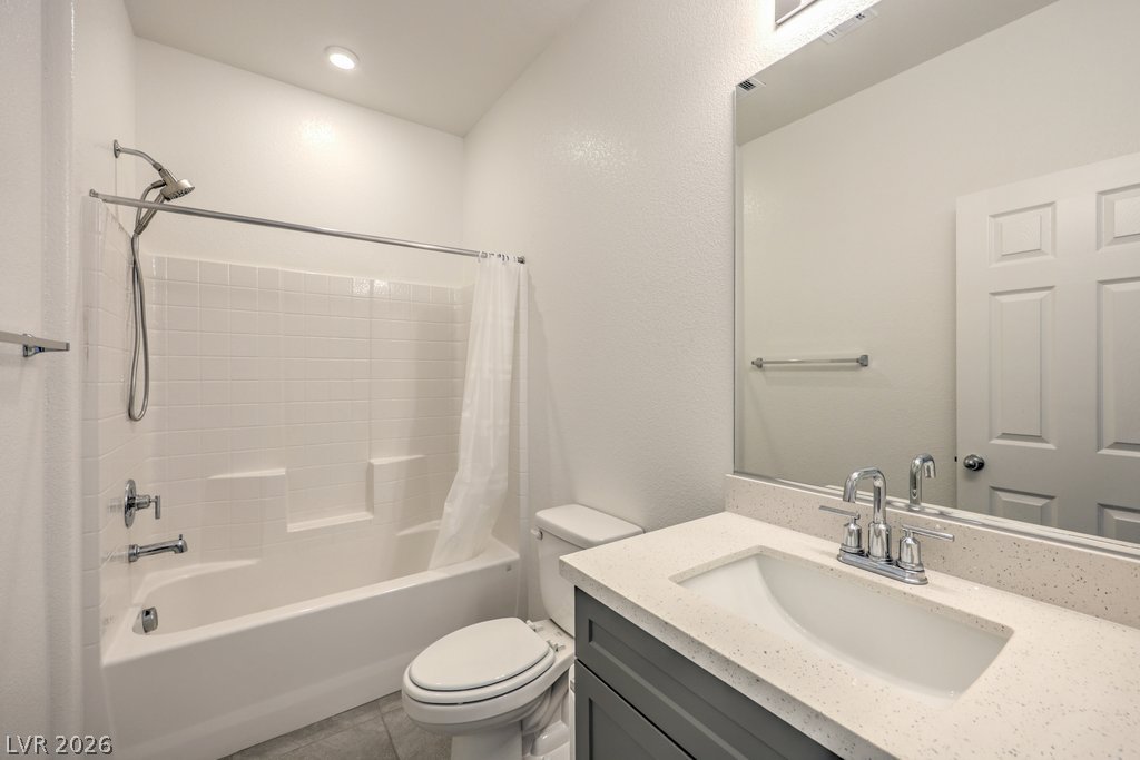 6197 Garden Crest Street Property Photo 10