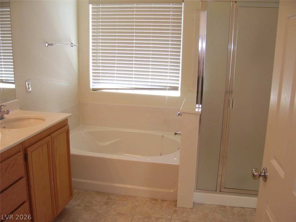6539 Sunset Pines Street Property Photo 13