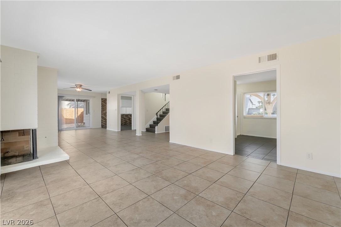 3047 Plaza Street Property Photo 7