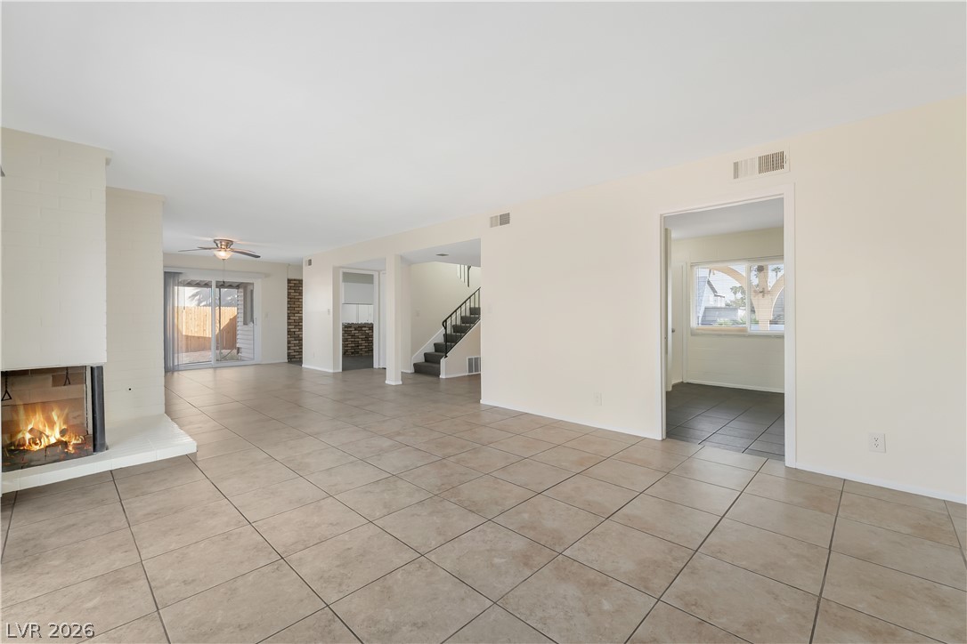 3047 Plaza Street Property Photo 8