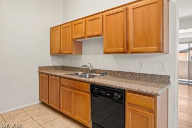 8985 South Durango Drive 2096 Property Photo 11