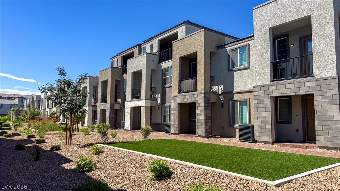 5731 Whimsical Street Property Photo 4