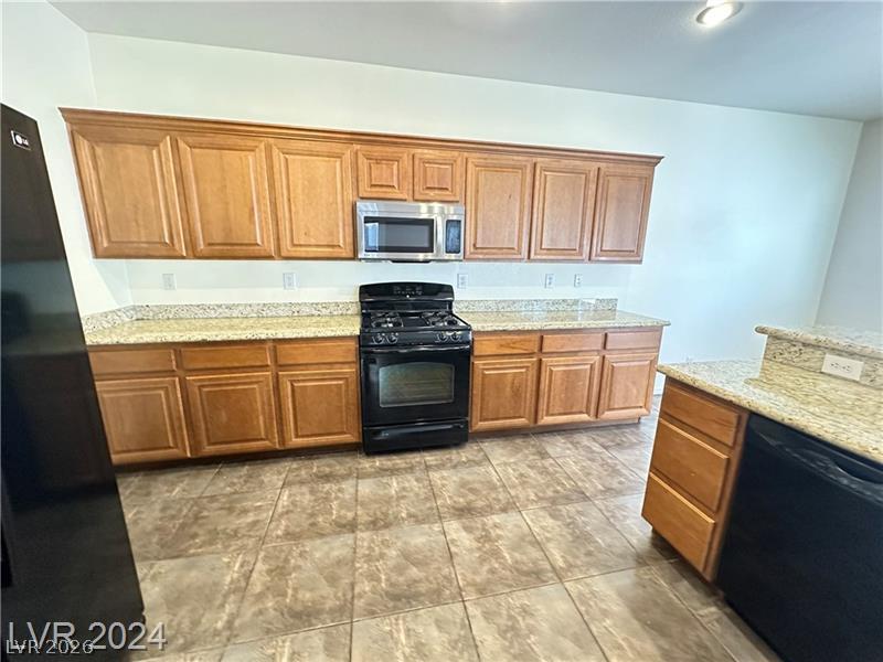 545 Newberry Springs Drive Property Photo 9