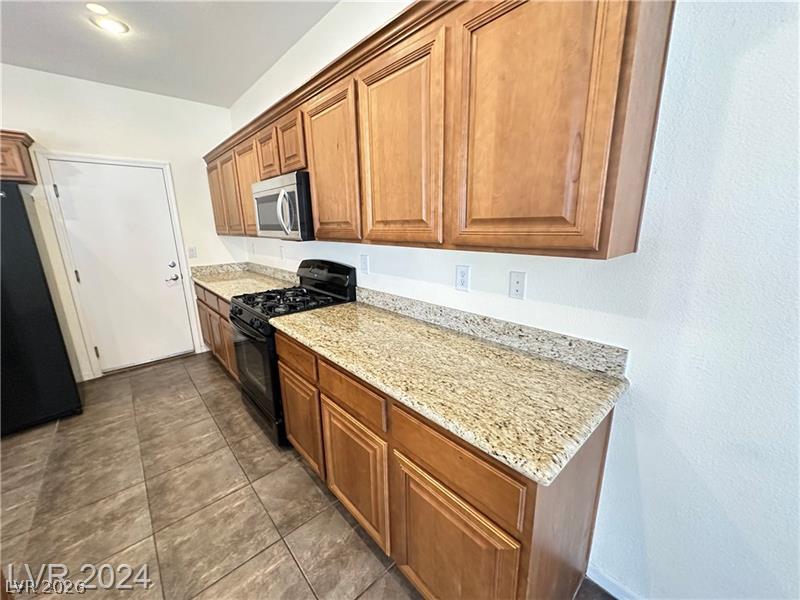 545 Newberry Springs Drive Property Photo 12