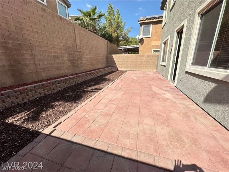 545 Newberry Springs Drive Property Photo 31