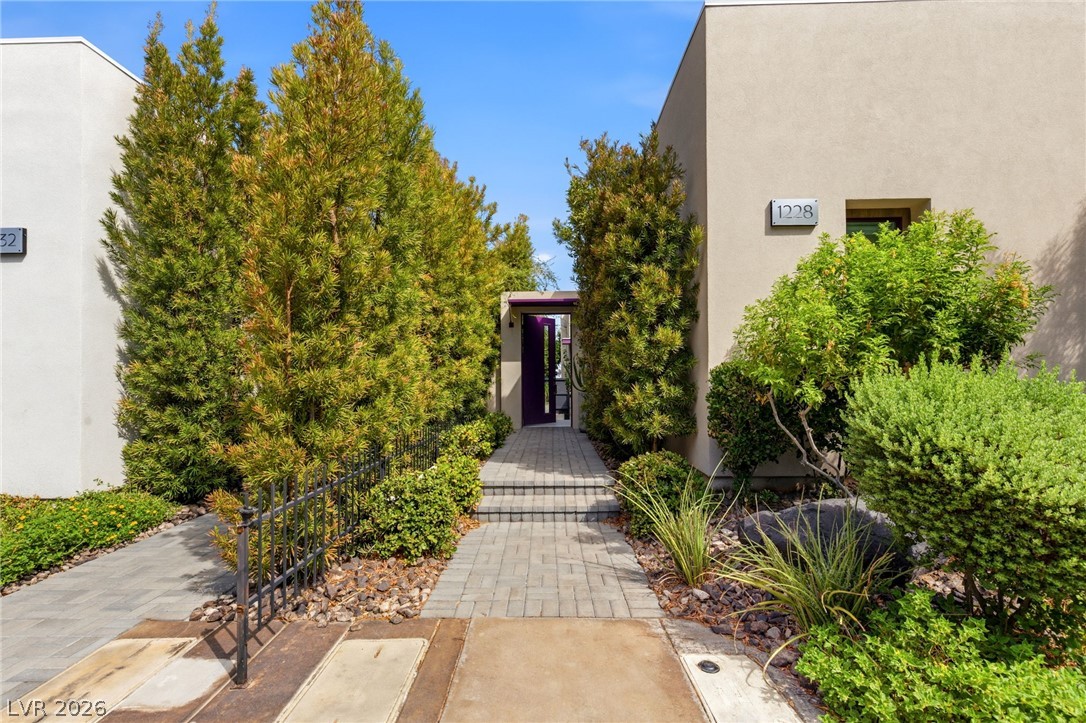 1228 Starview Peak Court Property Photo 3