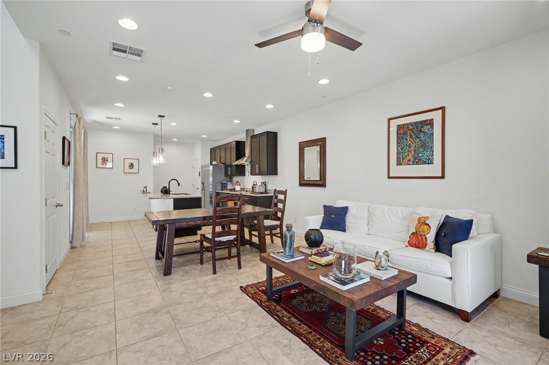36 Kimberlite Drive Property Photo 6