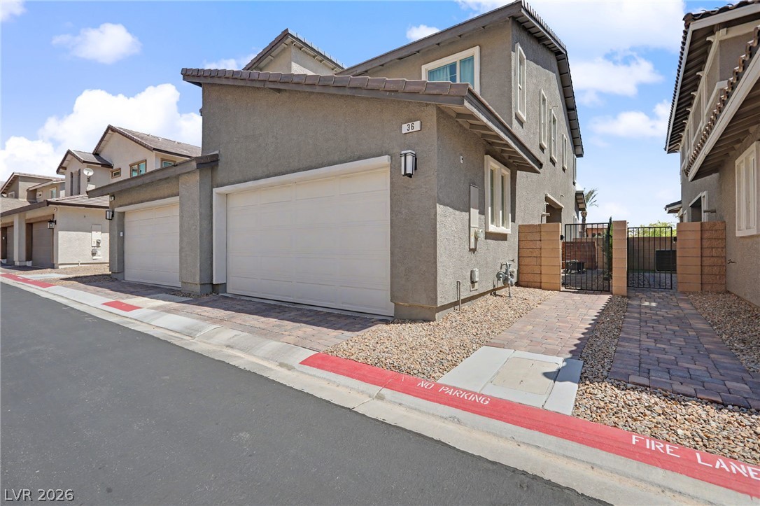 36 Kimberlite Drive Property Photo 33