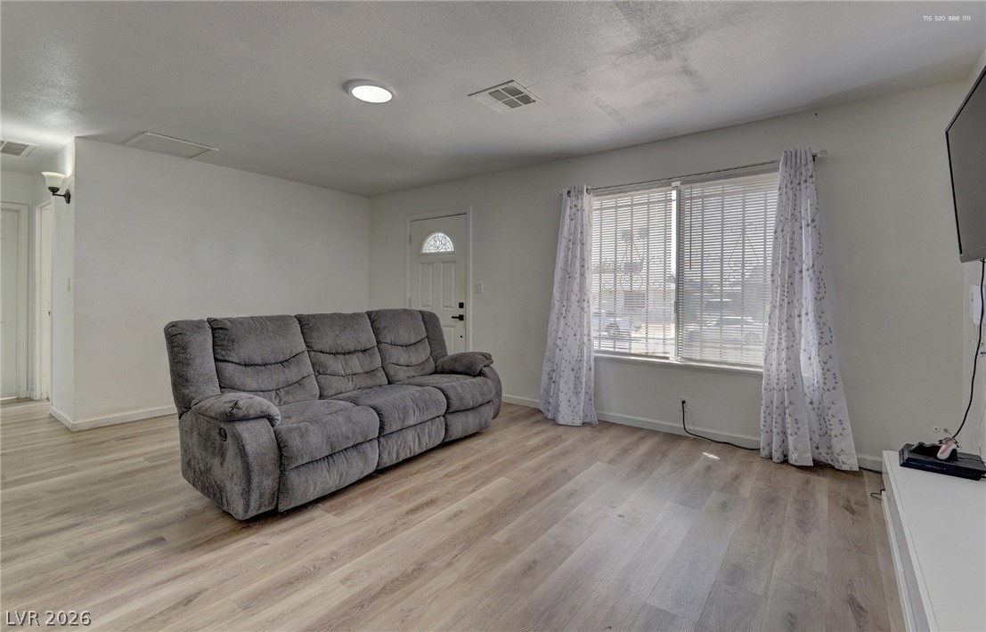 6500 Hill View Avenue Property Photo 4