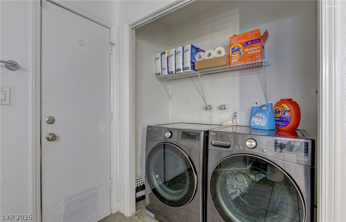 6500 Hill View Avenue Property Photo 12