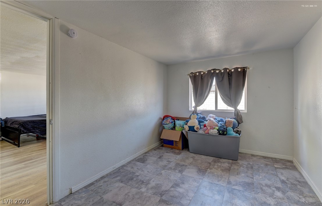 6500 Hill View Avenue Property Photo 14