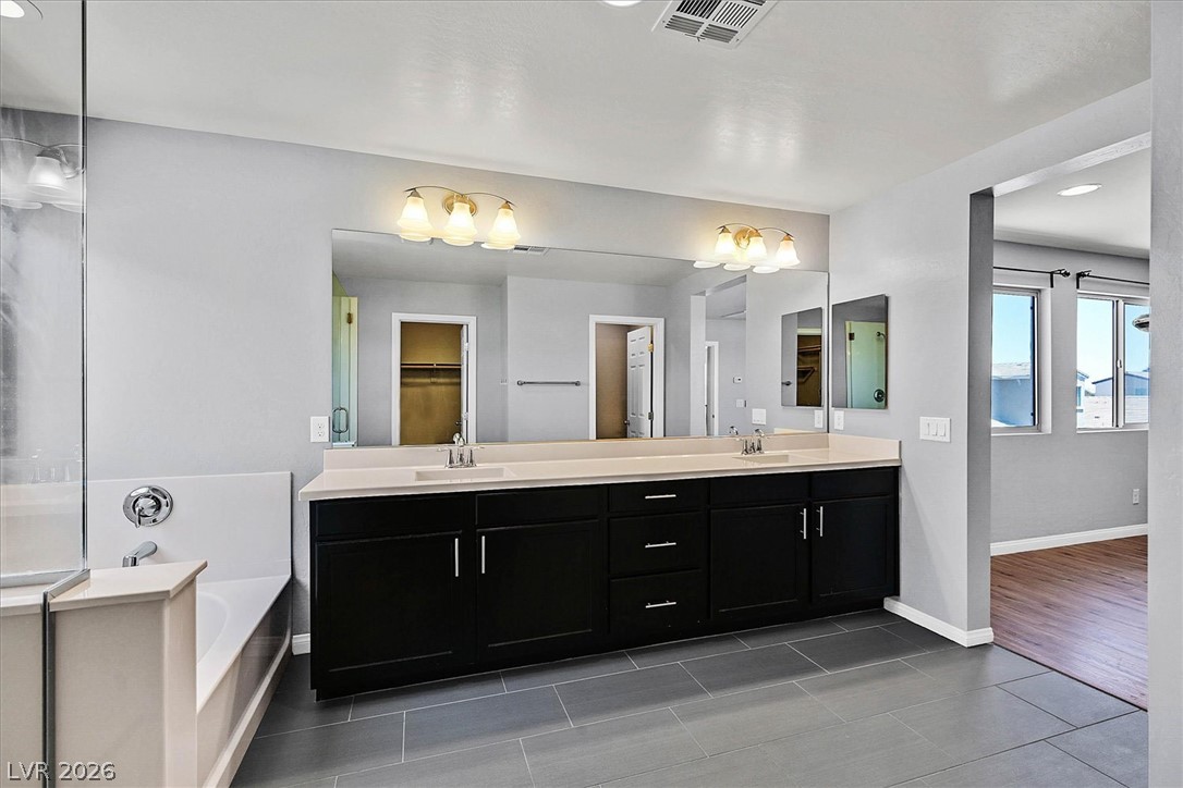 272 Finsbury Court Property Photo 17