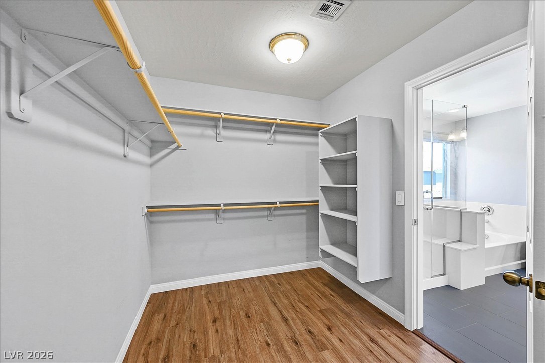 272 Finsbury Court Property Photo 18