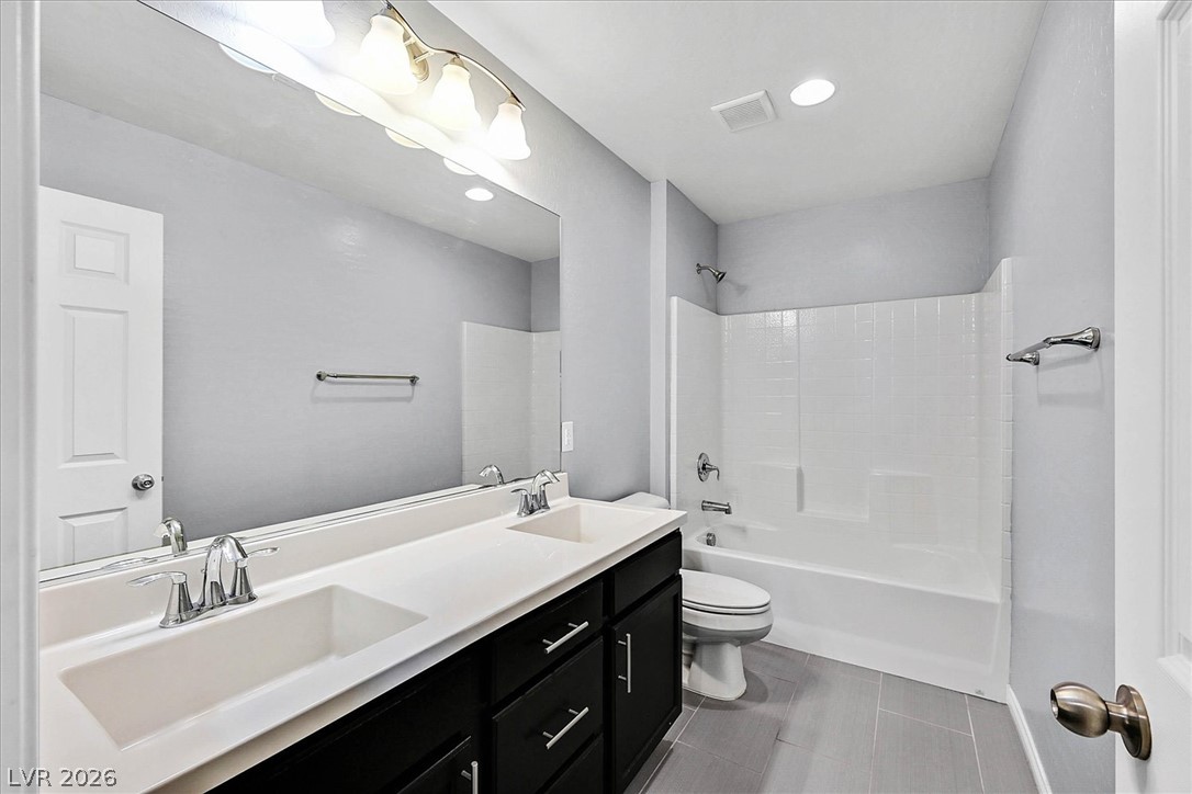 272 Finsbury Court Property Photo 24