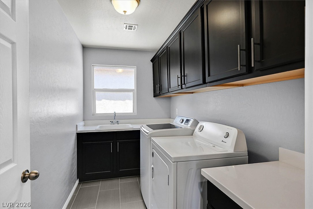 272 Finsbury Court Property Photo 27