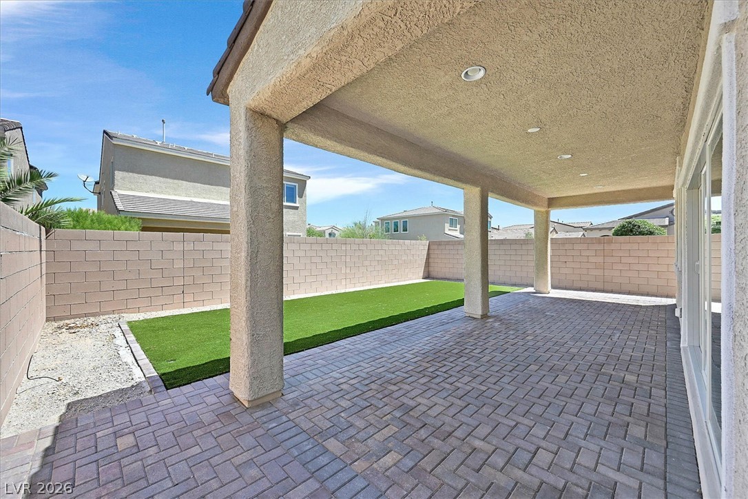 272 Finsbury Court Property Photo 29
