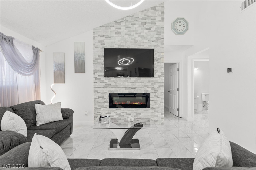 2316 El Cerrito Circle Property Photo 13