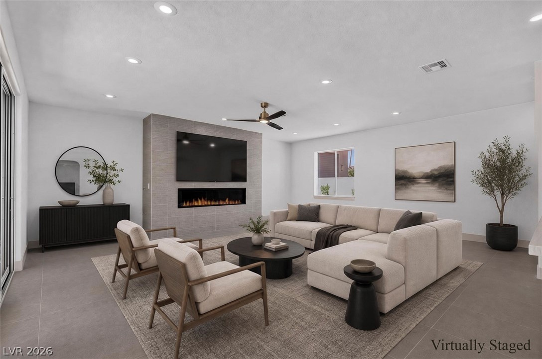 1504 Silver Oaks Street Property Photo 6