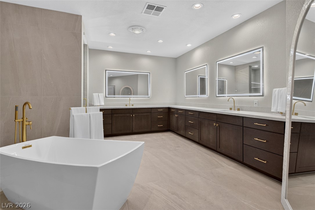 1504 Silver Oaks Street Property Photo 50