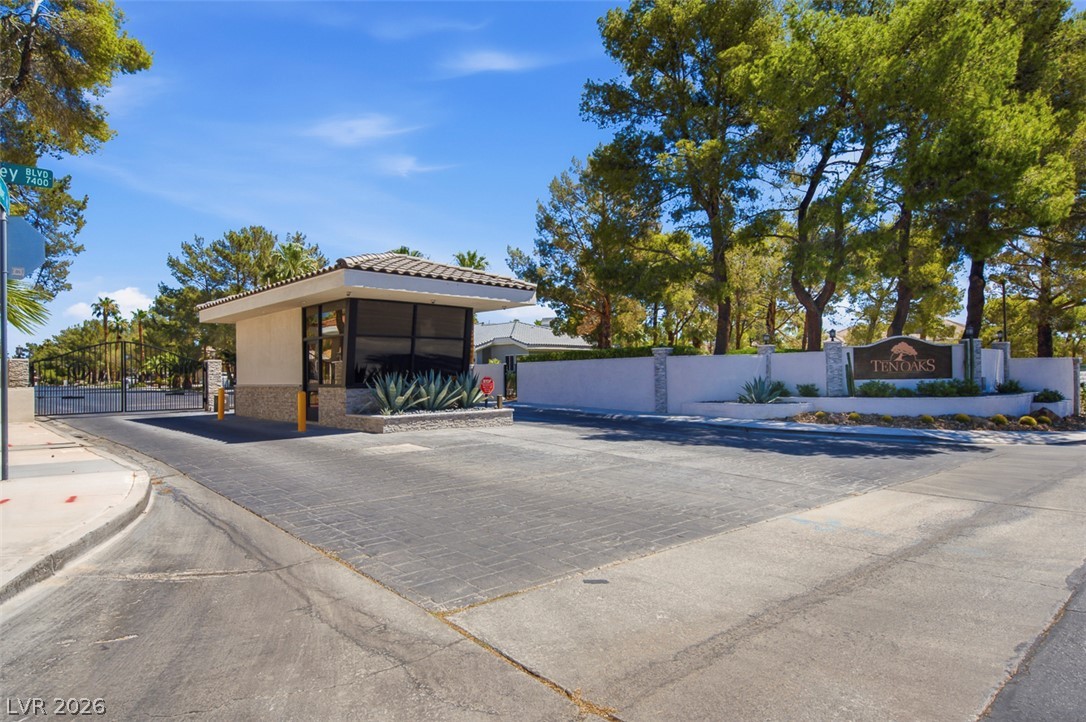 1504 Silver Oaks Street Property Photo 98