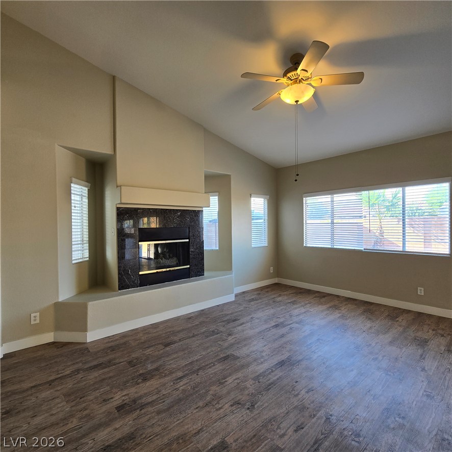 2506 Paradise Isle Avenue Property Photo 7