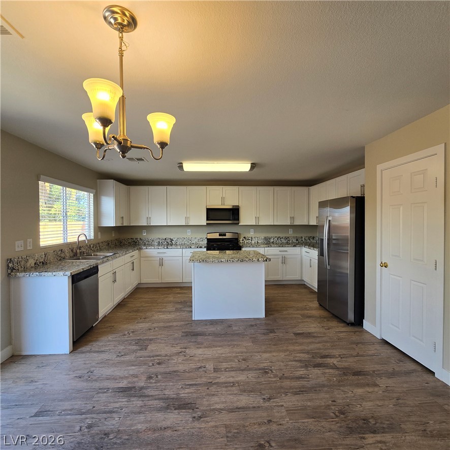 2506 Paradise Isle Avenue Property Photo 10
