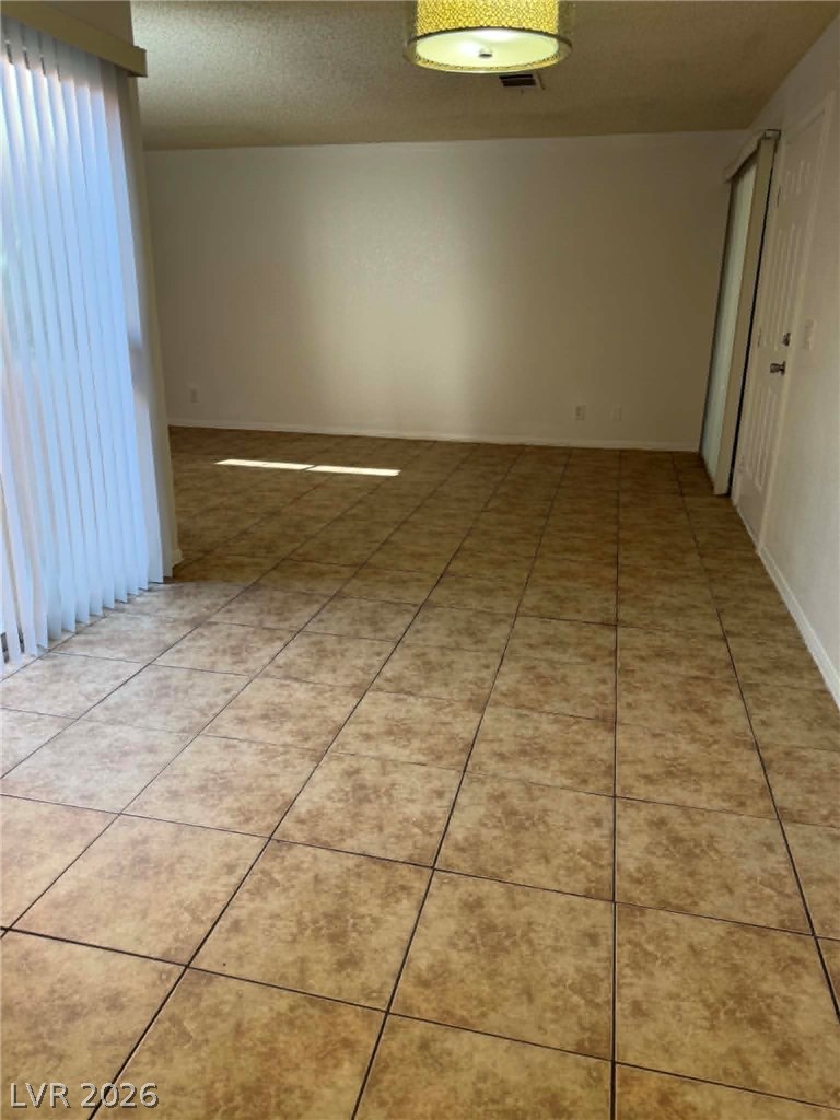 215 North Lamb Boulevard E Property Photo 11