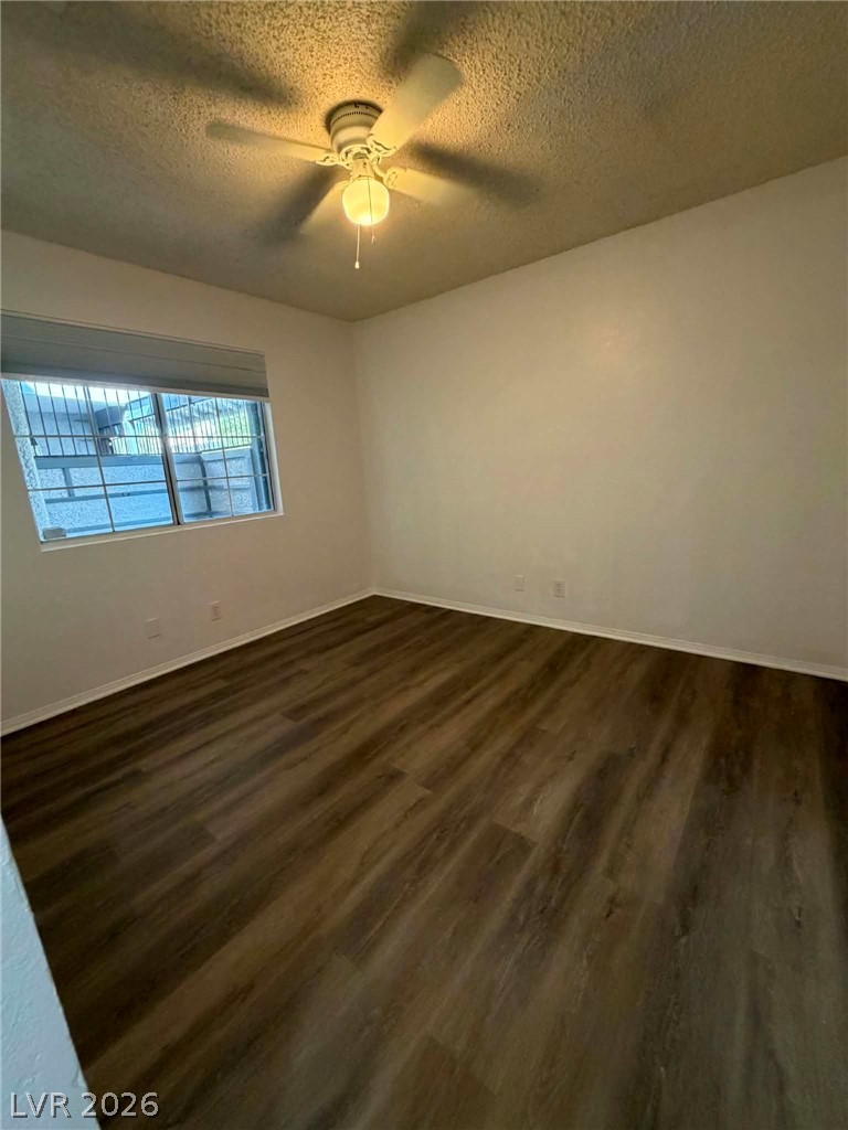 215 North Lamb Boulevard E Property Photo 28