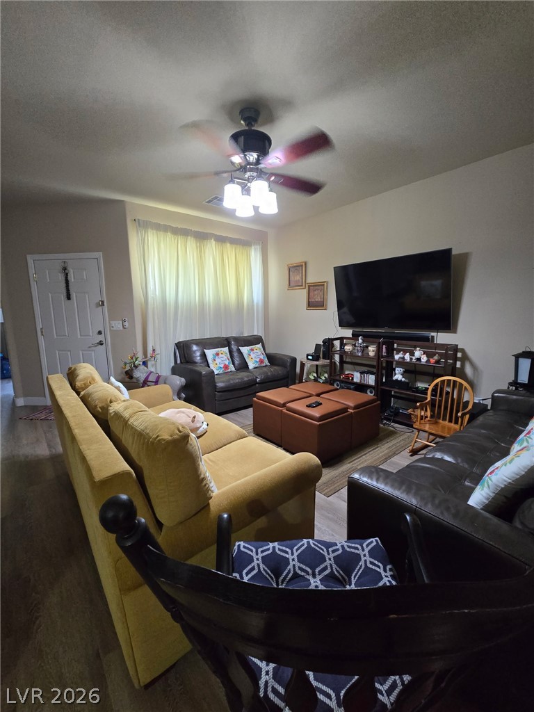 9014 Partridge Hill Street Property Photo 7