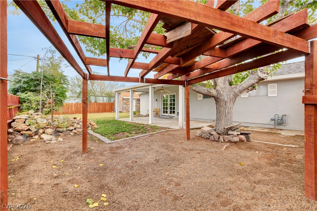 443 National Street Property Photo 54