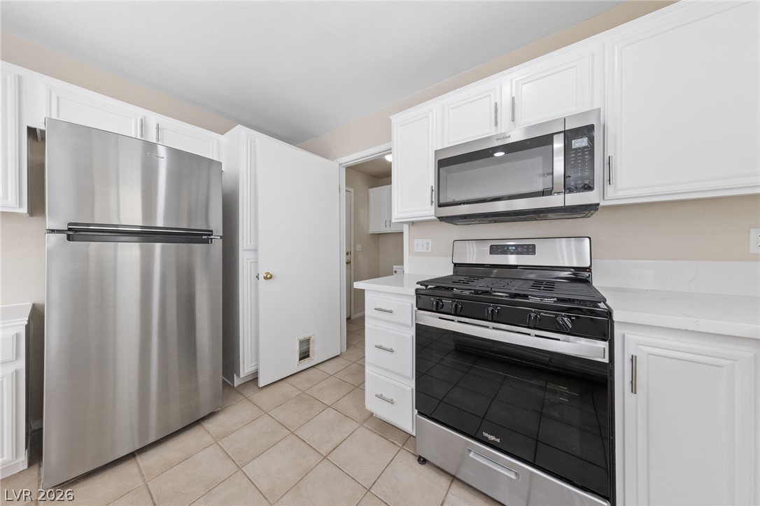 8025 Cherish Avenue Property Photo 11