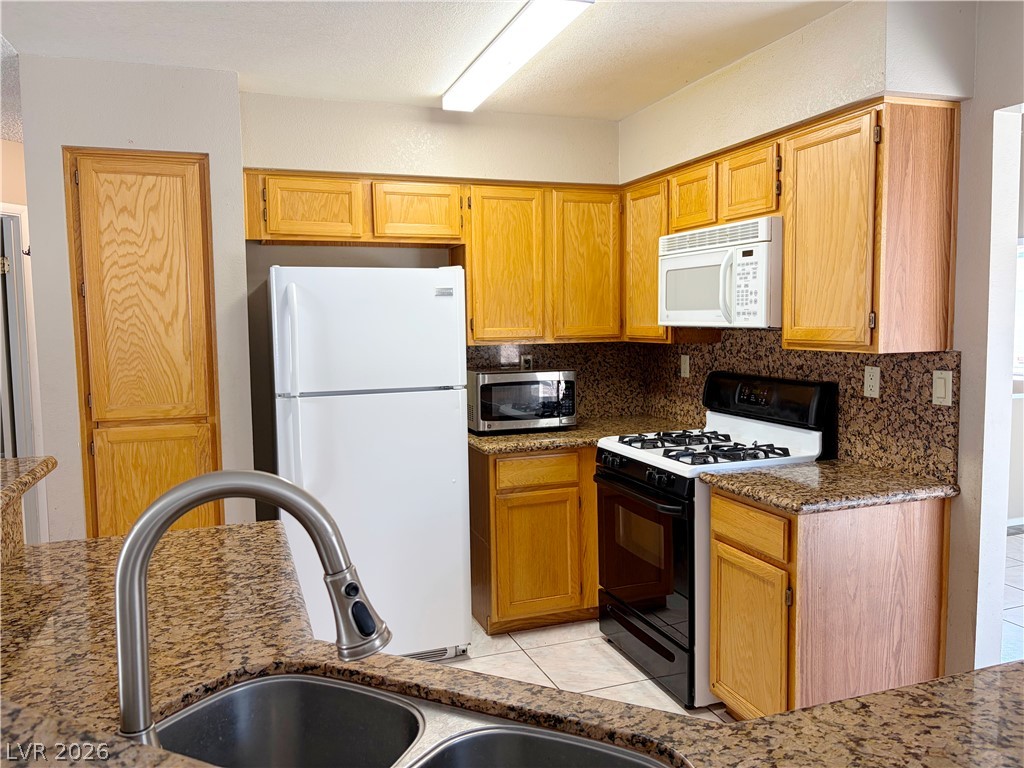 2713 Brienza Way Property Photo 12