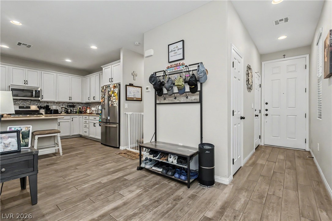 403 Stephen Clear Avenue Property Photo 8