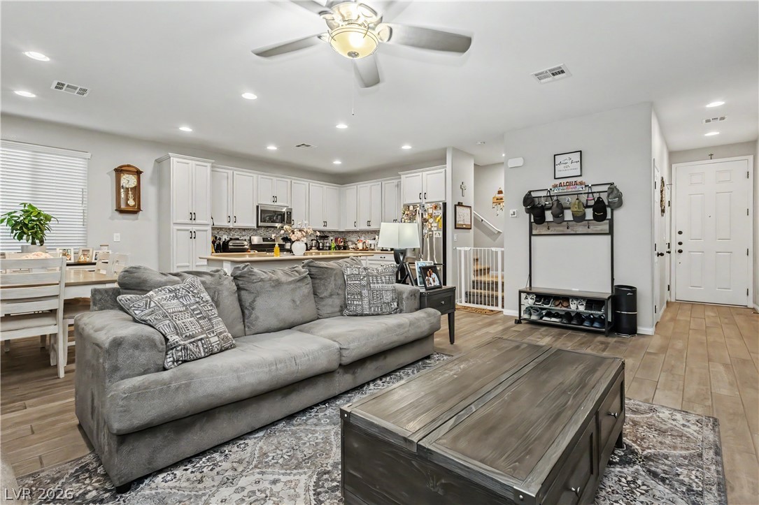 403 Stephen Clear Avenue Property Photo 10
