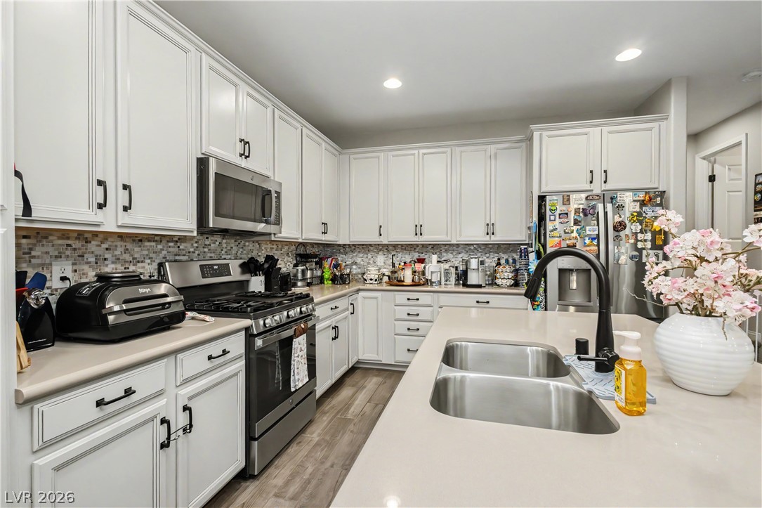 403 Stephen Clear Avenue Property Photo 17