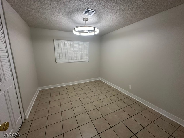 3322 South Pecos Road Property Photo 9