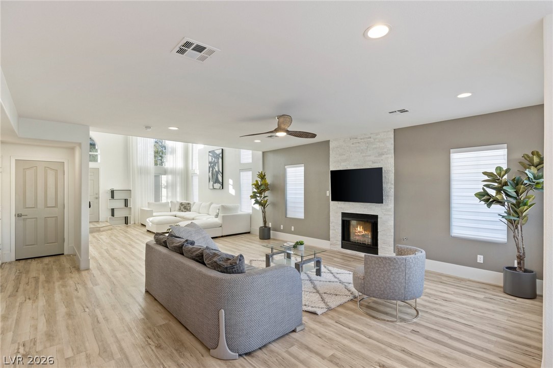 38 Diplomat Court Property Photo 3