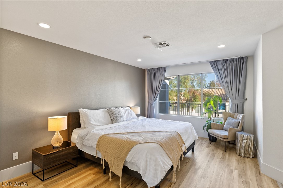 38 Diplomat Court Property Photo 15