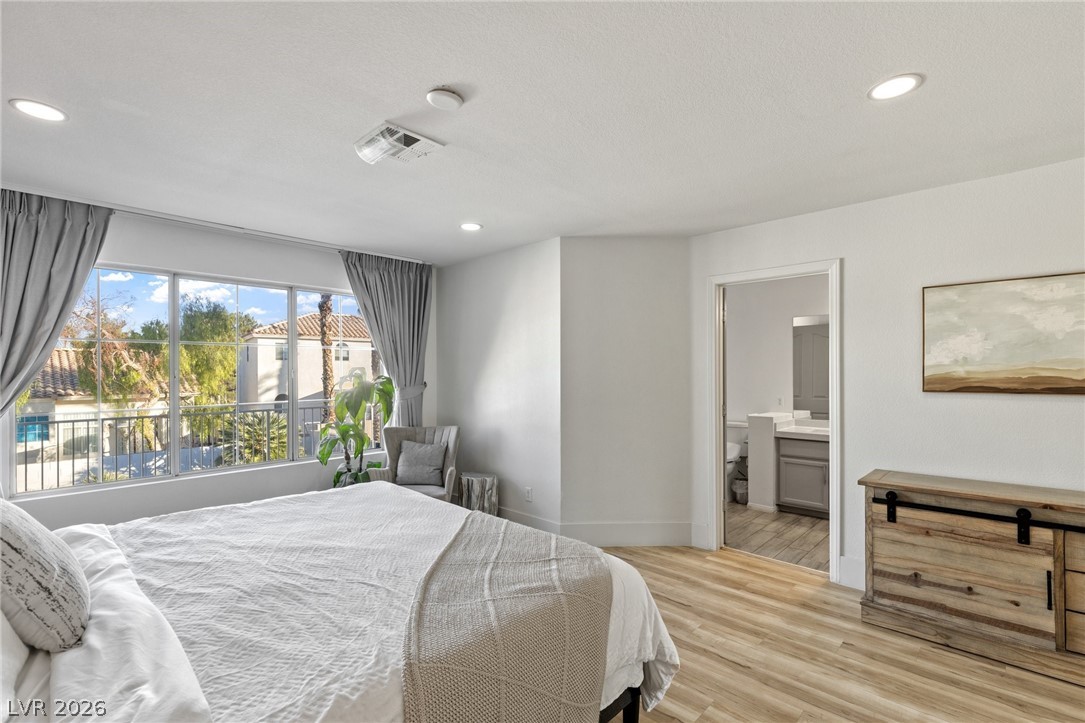 38 Diplomat Court Property Photo 16