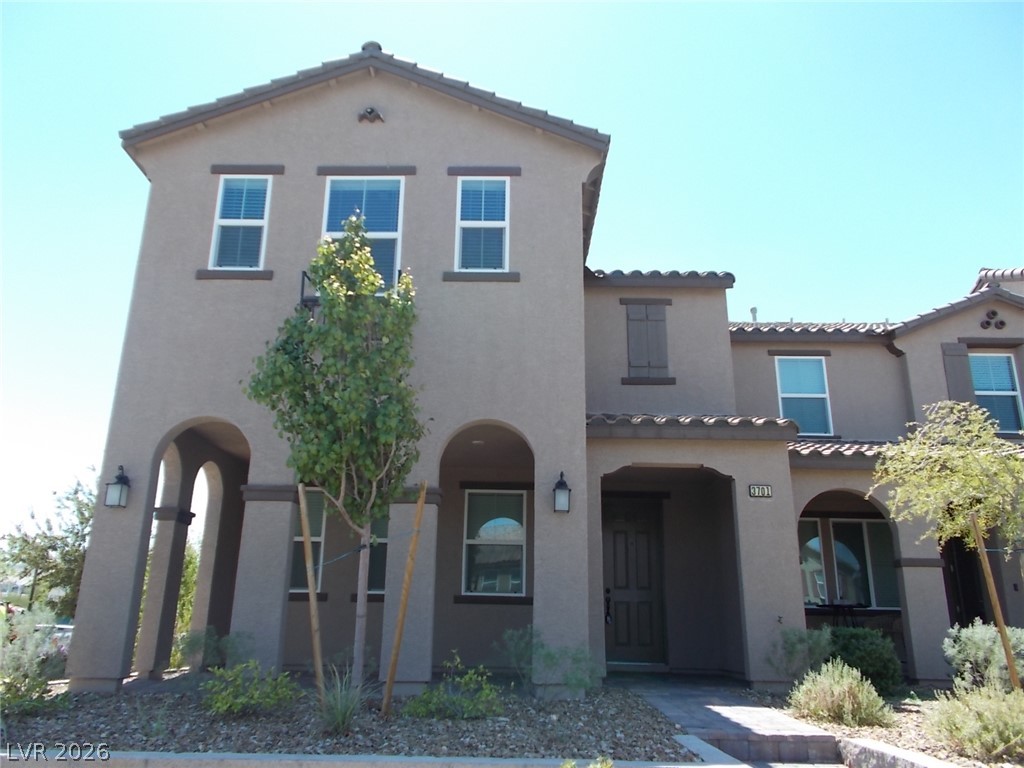 3701 Via Gennaro Property Photo 2